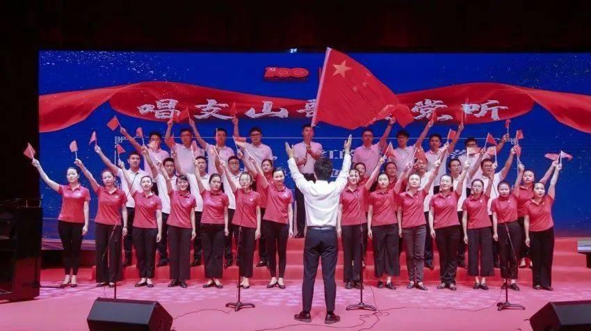逃离整洁的杂物间