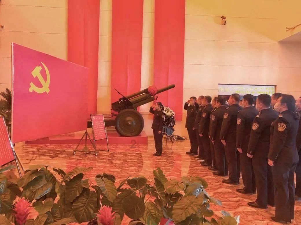 艾米高中校服